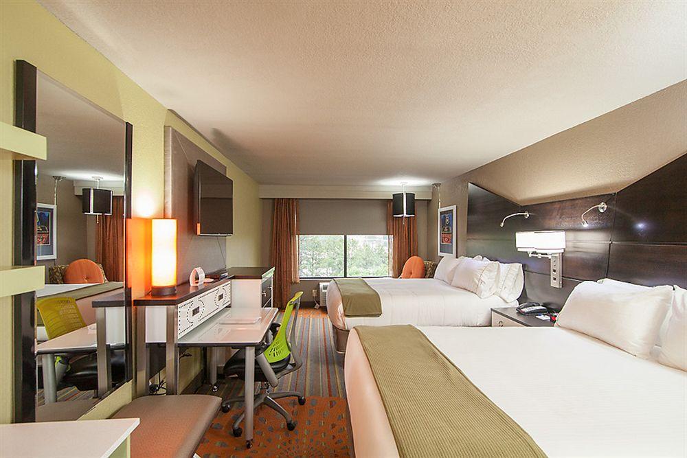Holiday Inn Express Atlanta Nw - Galleria Area, An Ihg Hotel Exterior photo